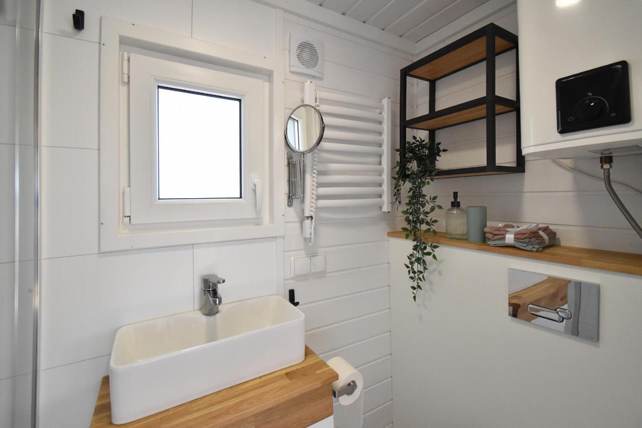 Dadaj Park - Tiny House Villa Biskupiec  Exterior foto